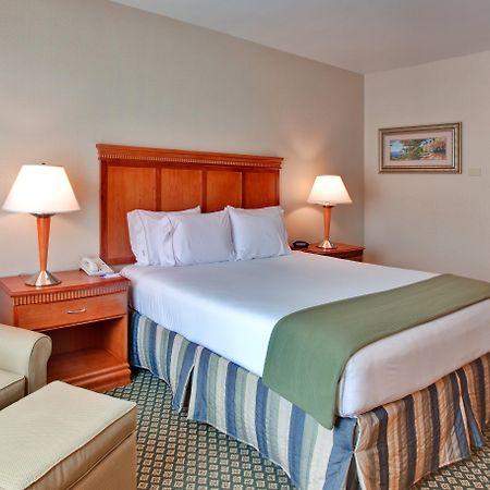 Holiday Inn Express Hotel & Suites Ontario Airport-Mills Mall By Ihg Rancho Cucamonga Exterior photo