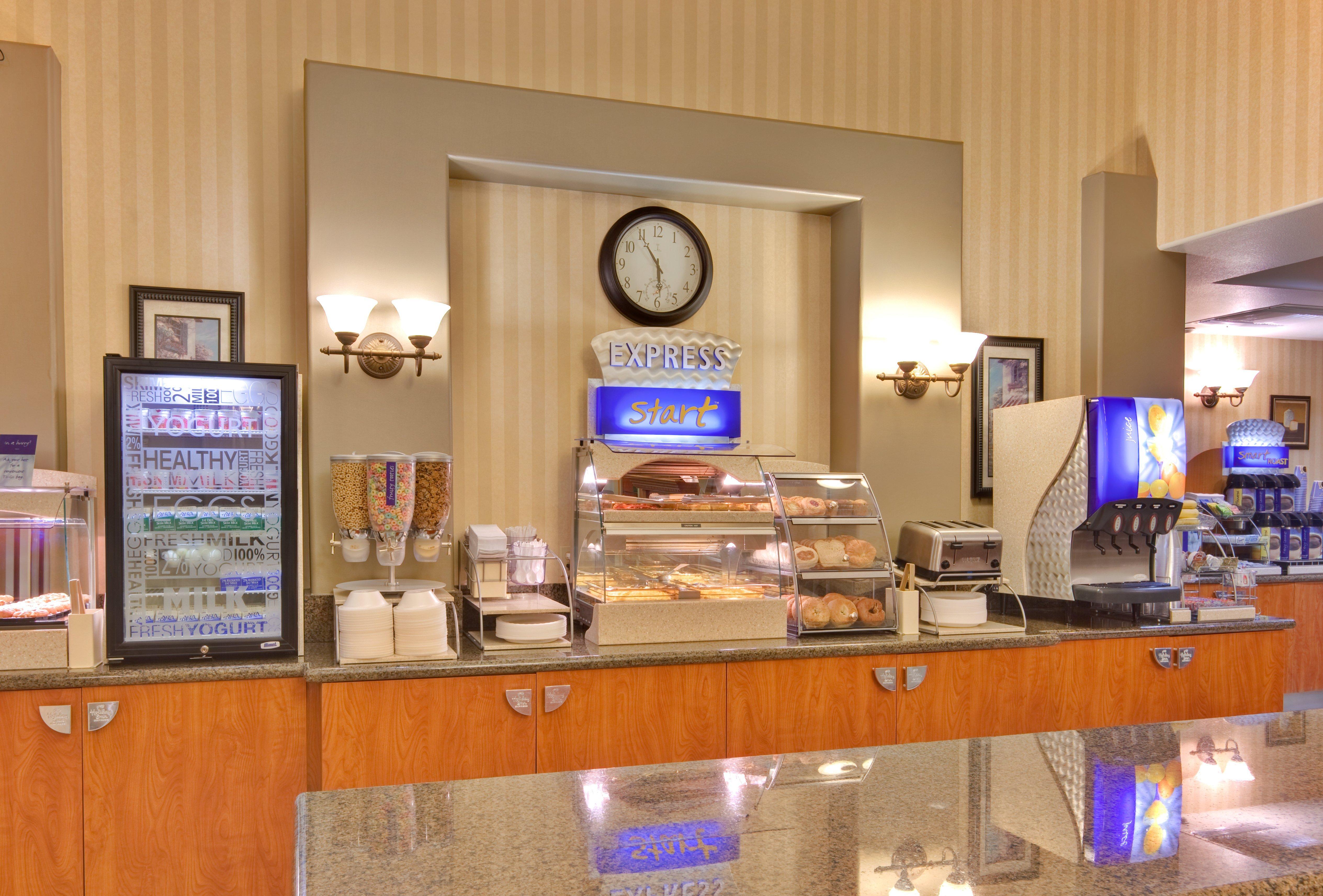 Holiday Inn Express Hotel & Suites Ontario Airport-Mills Mall By Ihg Rancho Cucamonga Exterior photo