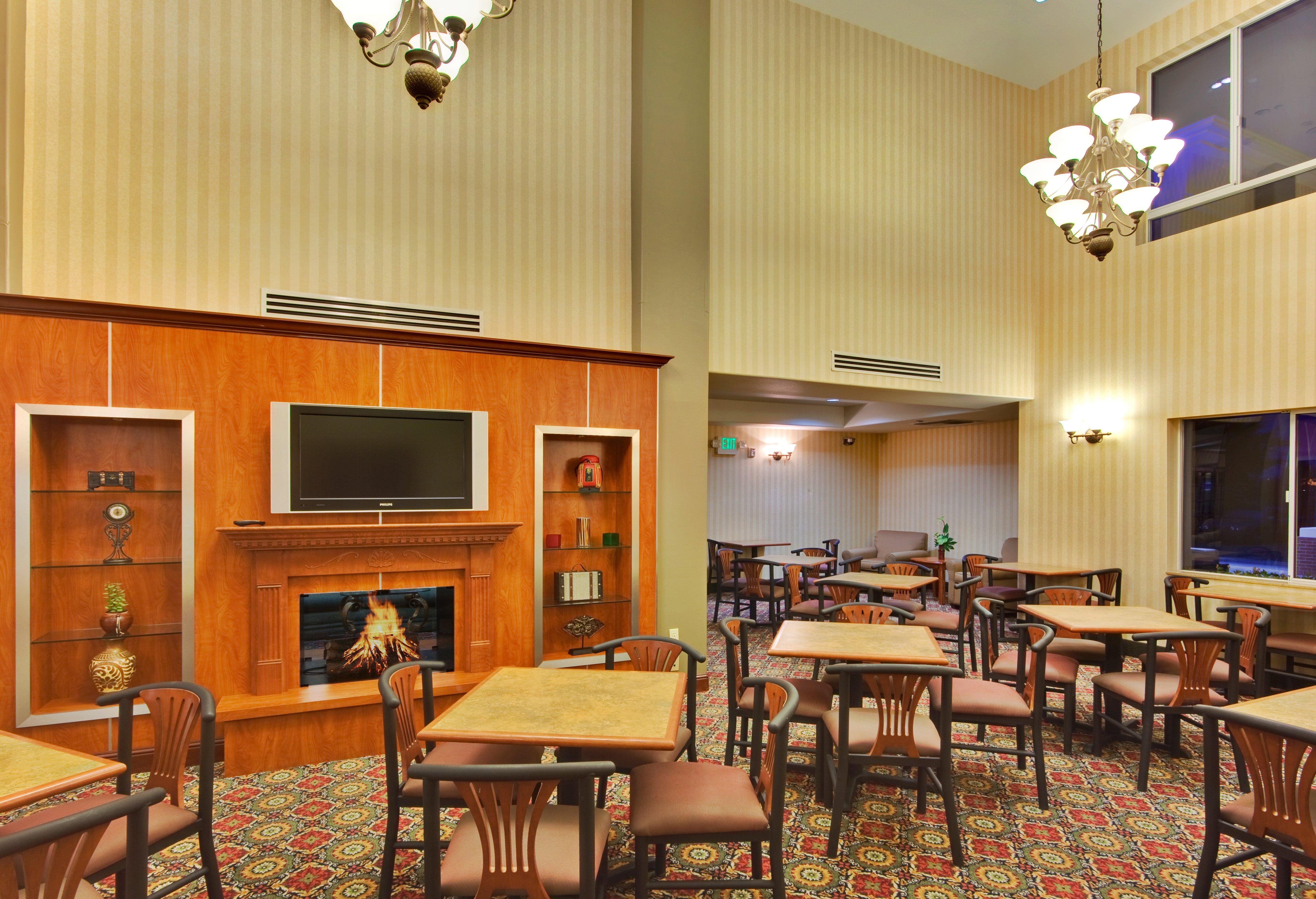 Holiday Inn Express Hotel & Suites Ontario Airport-Mills Mall By Ihg Rancho Cucamonga Exterior photo