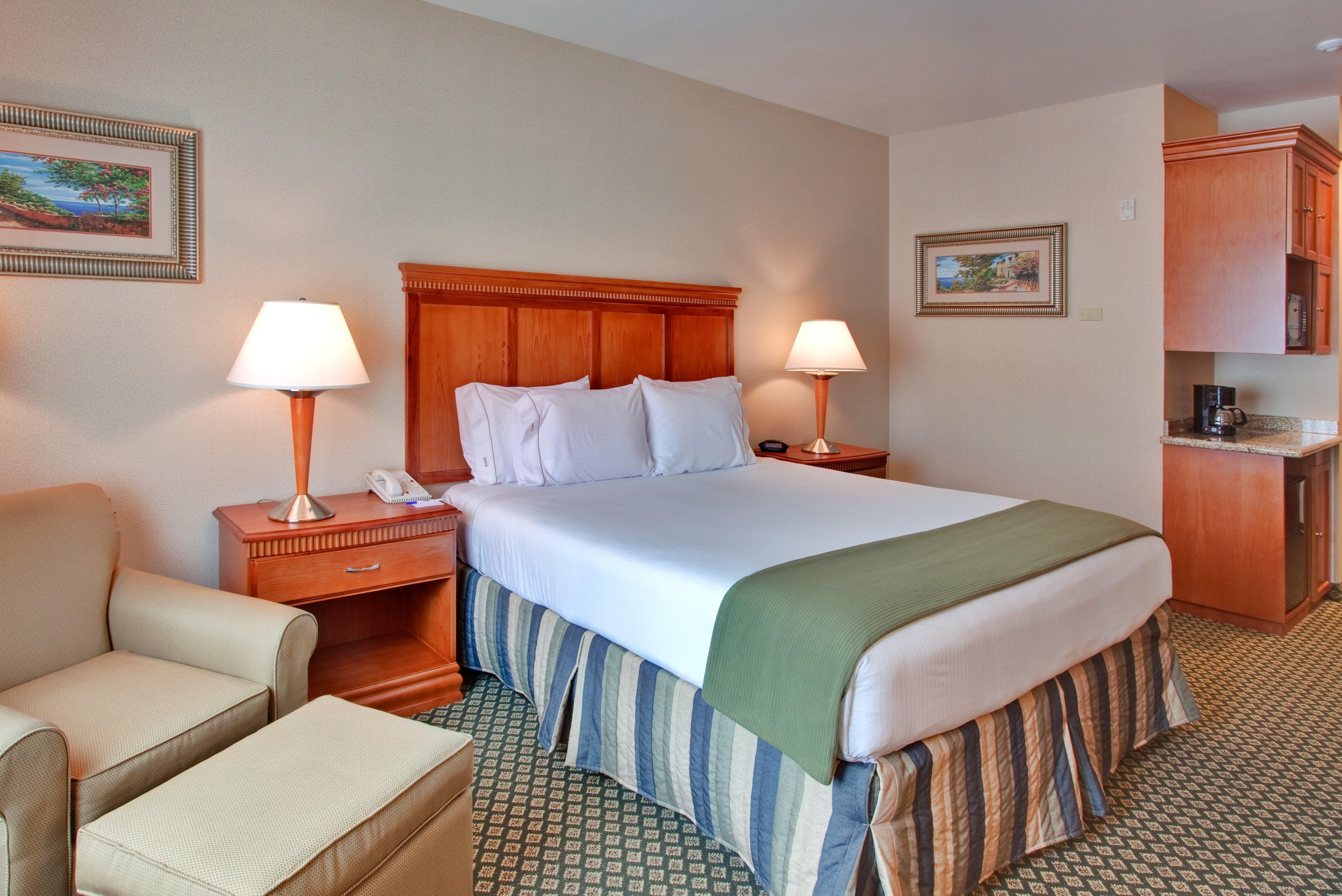 Holiday Inn Express Hotel & Suites Ontario Airport-Mills Mall By Ihg Rancho Cucamonga Exterior photo